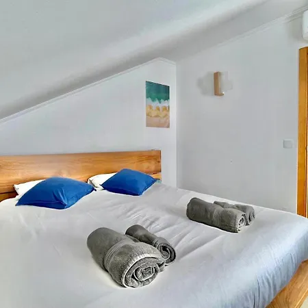 Surfness Guest house *