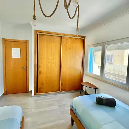 Surfness Guest house *