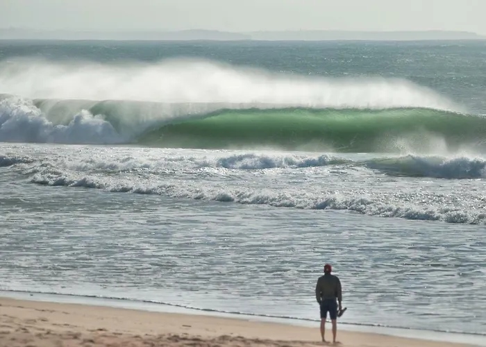 冲浪小屋旅馆 巴勒尔